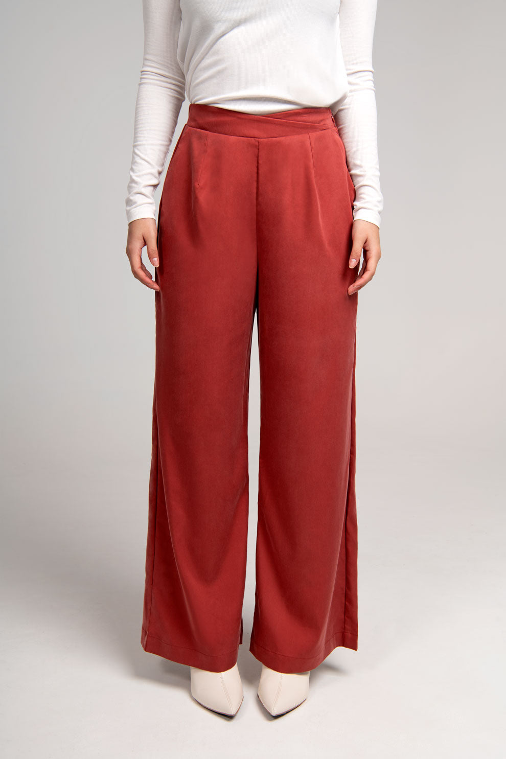 Terracotta Red Crossover Pant